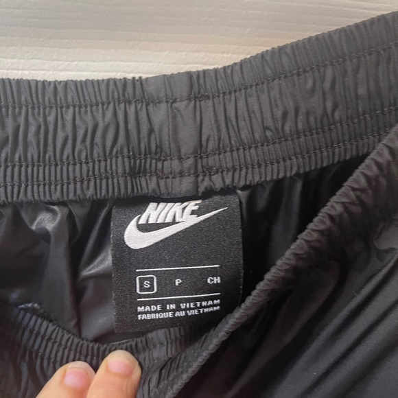 Nike track pants - Picture 2 of 2